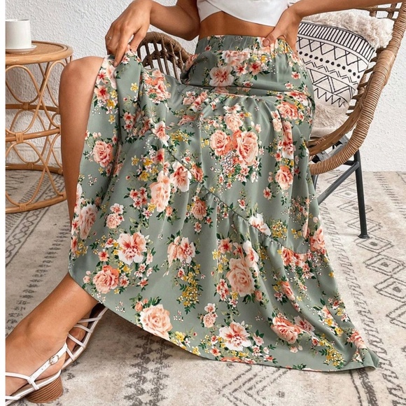 Boho Floral Print Stretchy Waist Ruffle hem Maxi Skirt - Picture 1 of 2